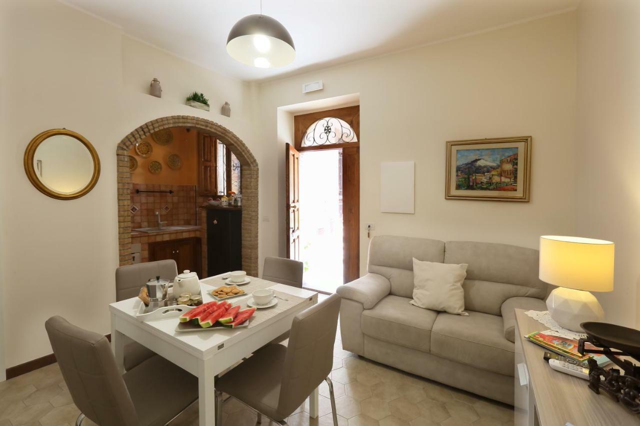 דירות טאורמינה Trinacria House מראה חיצוני תמונה